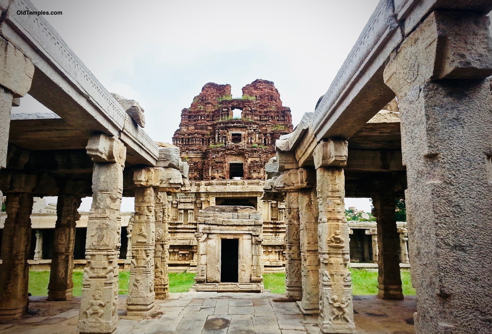 Attractions of Hampi | Group of Monuments – Part 3 | Old Temples